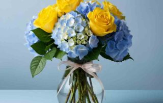 Summer Flower Arrangement with Roses and Hydrangea